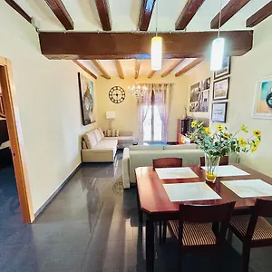 https://apartamento-placa-de-la-font-1.top-hotels-tarragona.com