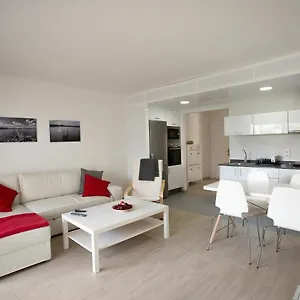 https://residencial-teguisol.in-canary-islands.com